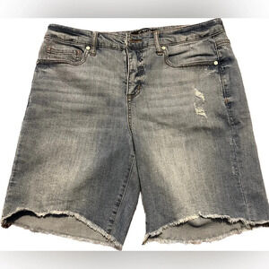 Bermuda jean shorts